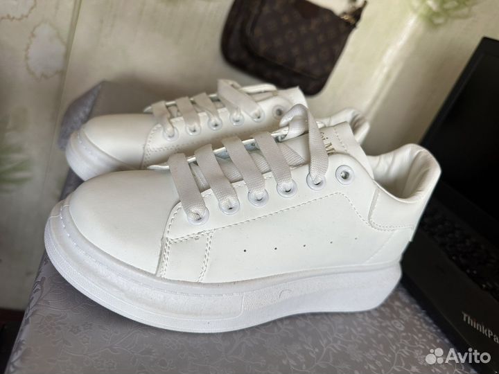 Женские 1500 и мужские 1700