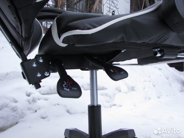 Кресло зависть соседа. Новые офисные кресла. Выбор