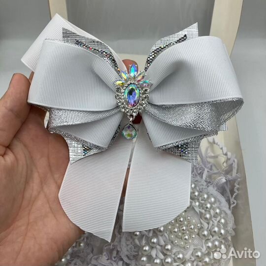 Бантики белые ручная работа