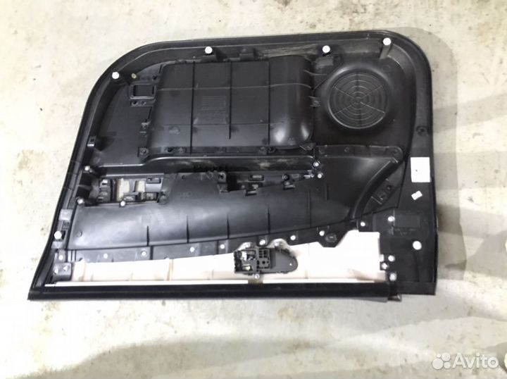Обшивка водительской двери Nissan X-Trail T31 2007