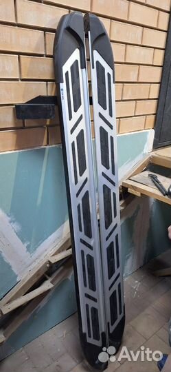 Пороги алюминиевые Corund Silver для Volvo XC60 20