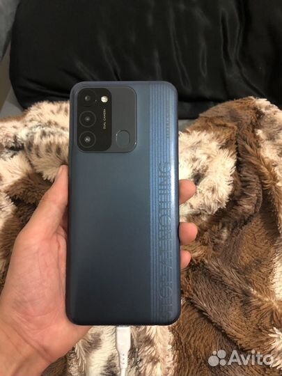 TECNO Spark 8C, 3/64 ГБ