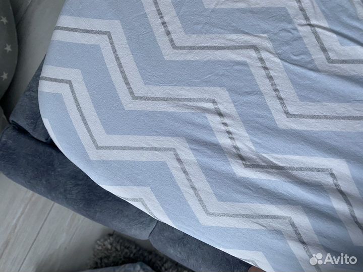 Простынь на резинке на круглую и овальную кроватку