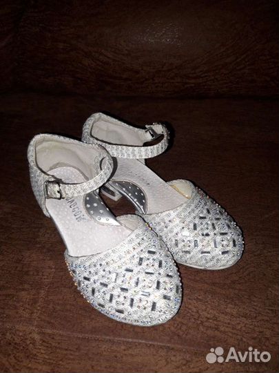 Туфли для девочки 26 размер