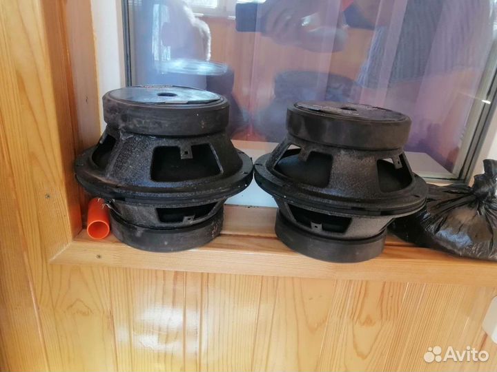 Колонки в автомобили