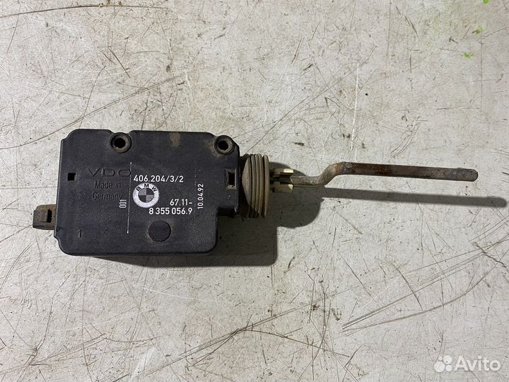 Сервопривод лючка бензобака BMW 5 series E34