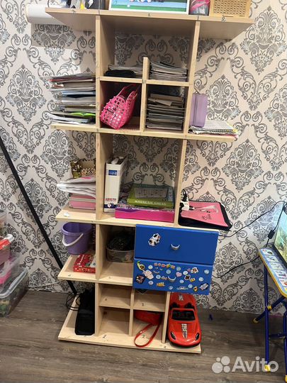 Комплект мебели в детскую