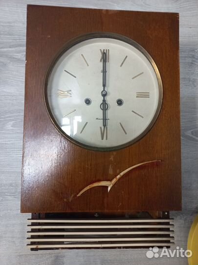 Часы настенные СССР с боем Янтарь старинные