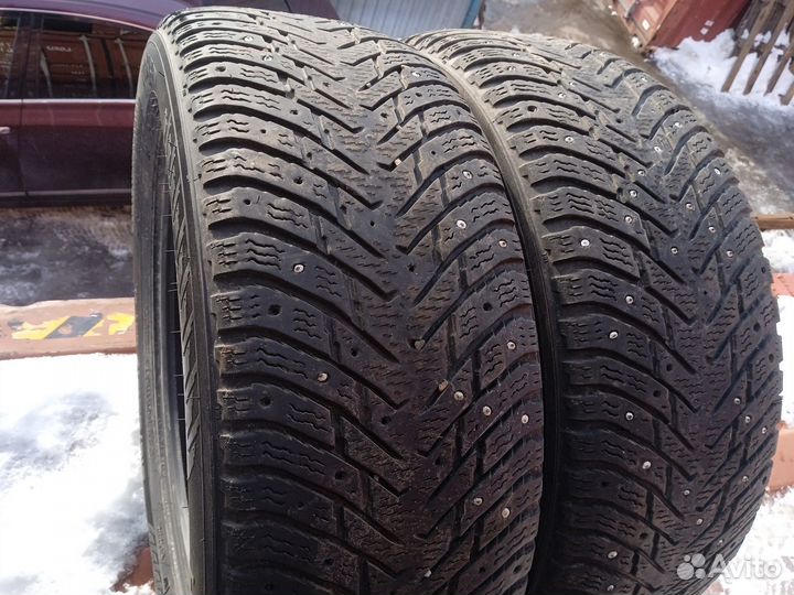 Nokian Tyres Hakkapeliitta 8 215/55 R17