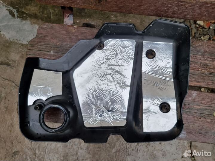 Крышка(накладка) двигателя лада