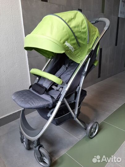 Детская прогулочная коляска