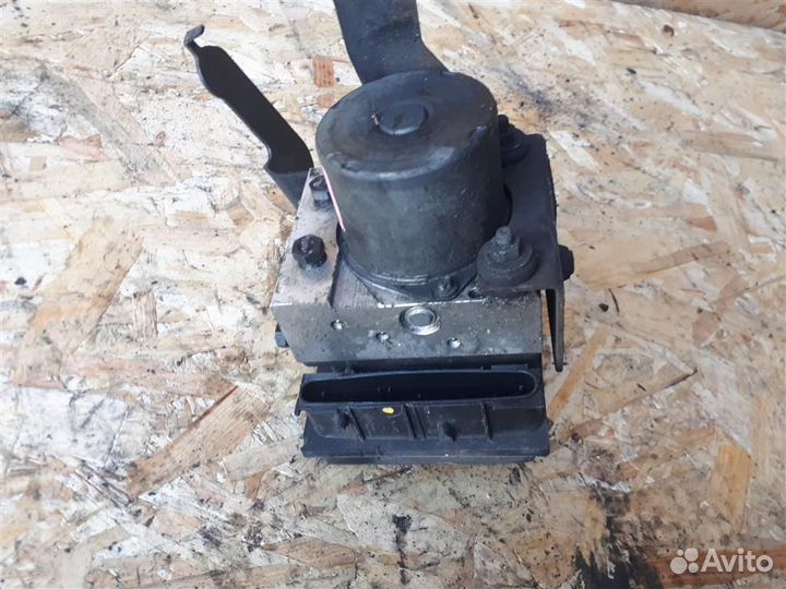 Блок ABS (насос) Hyundai i30 2007-2012