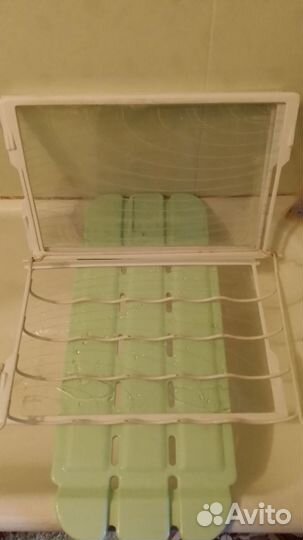 Полки в холодильник Атлант