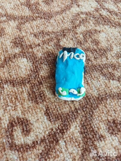 Айфон из пластилина