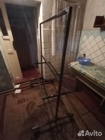 Стойка домашняя, бытовая