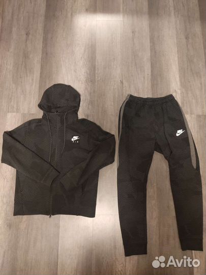 Спортивный костюм Nike мужской