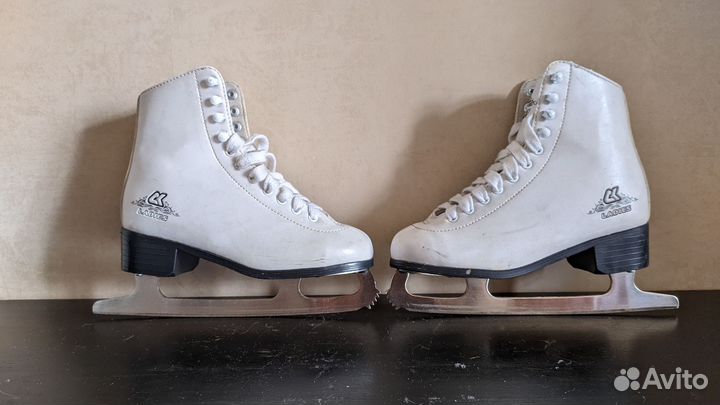 Коньки фигурные для девочки