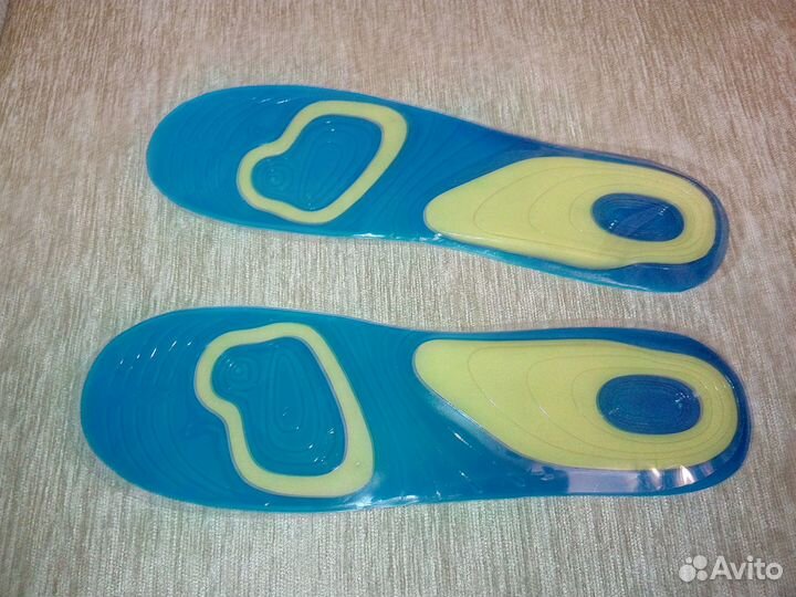 Гелевые стельки для обуви. Новые. Длина 31 см