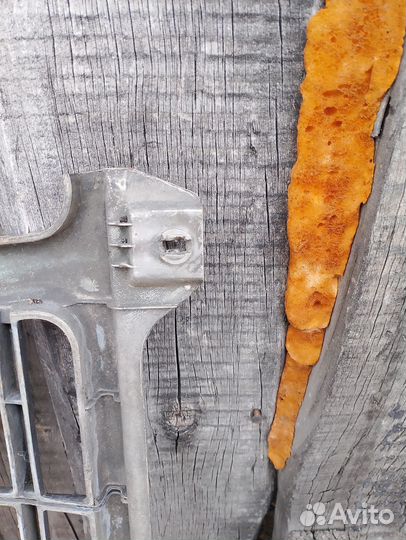 Решётка радиатора hino profia