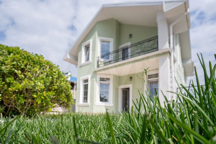 Дом 263,1 м² на участке 6,6 сот.