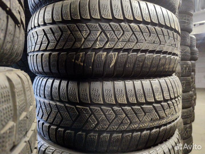 Pirelli Winter Sottozero 3 225/40 R18