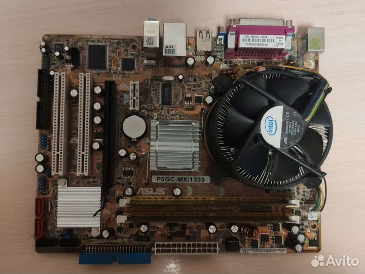 Материнская плата с процессором и памятью