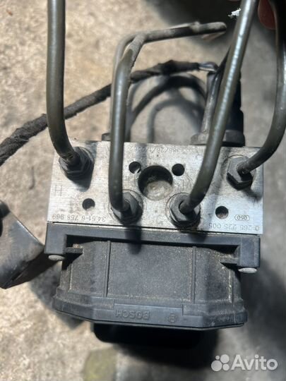 Блок абс е39 005