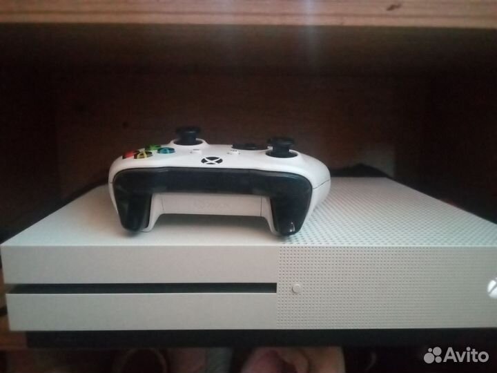 Xbox One s