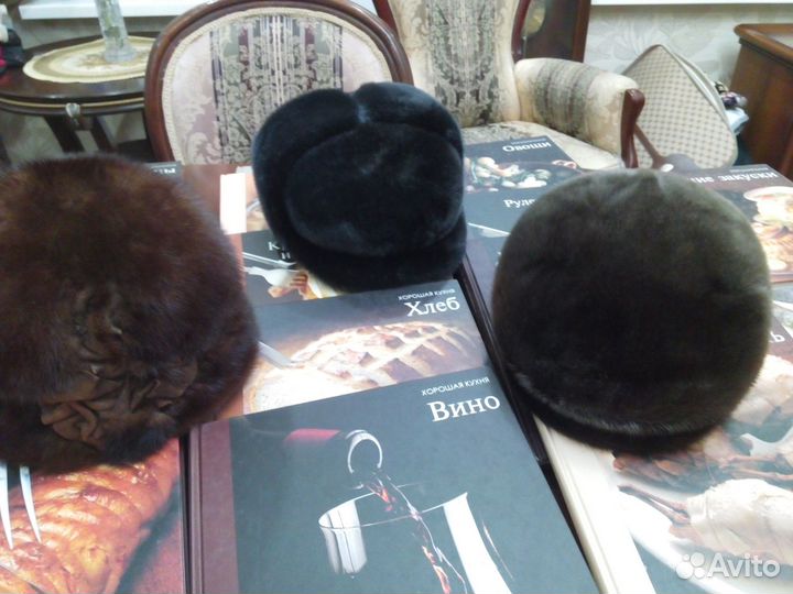 Шапки меховые мужские и женская