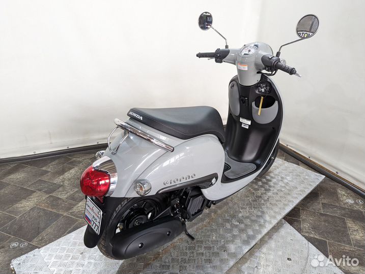 Скутер Honda Giorno