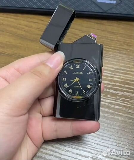 Зажигалка с часами