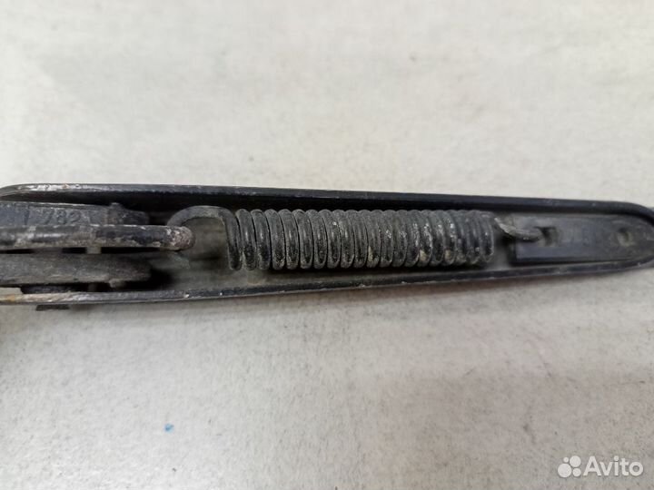 Поводок стеклоочистителя задний