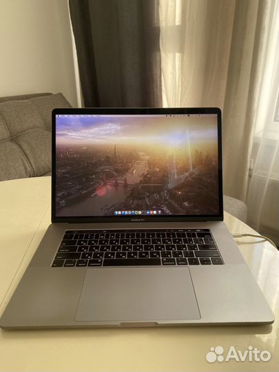 Apple macbook pro 15 2019