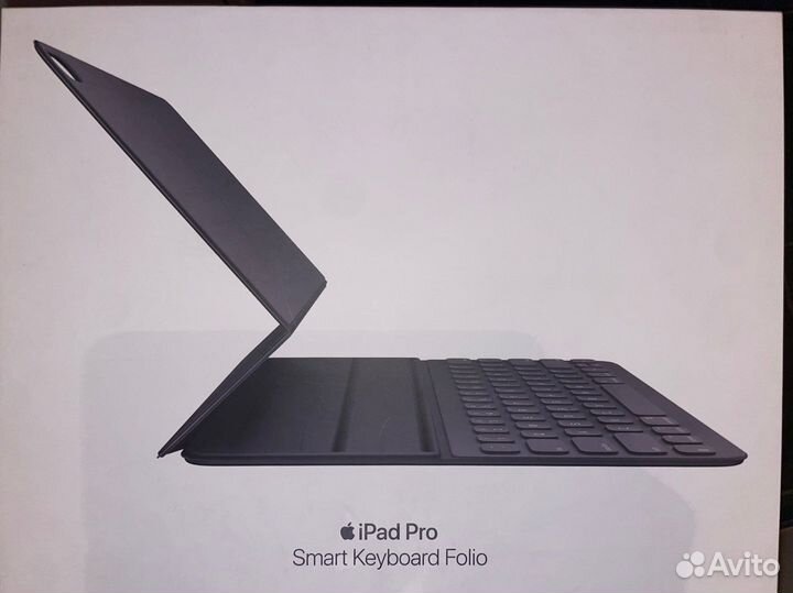 Apple smart keyboard Folio. 12 9