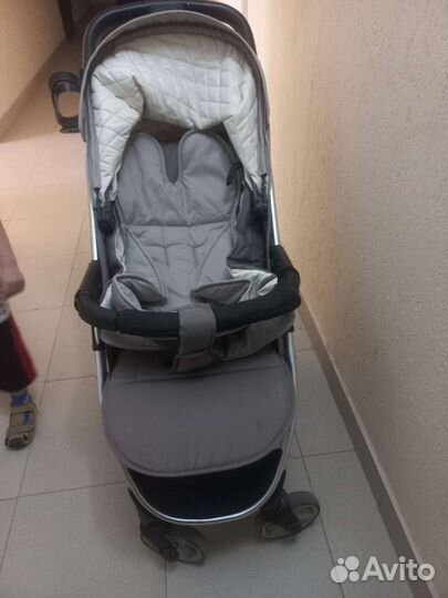 Продам прогулочную коляску