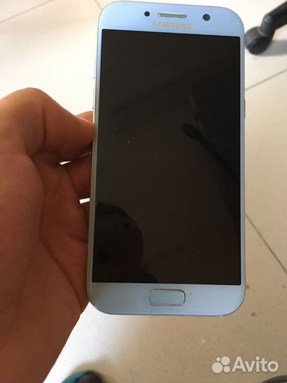 Телефон Samsung