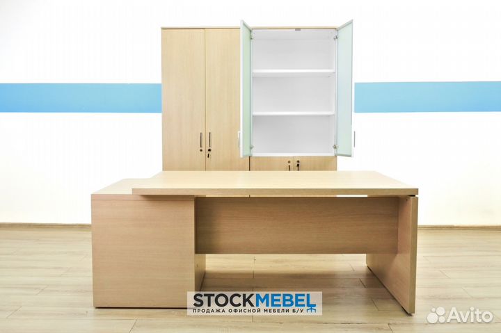 Кабинет директора Ekis. Светлый дуб. Италия