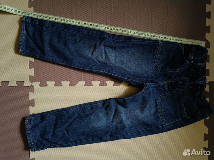 Джинсы для мальчика в идеальном состоянии