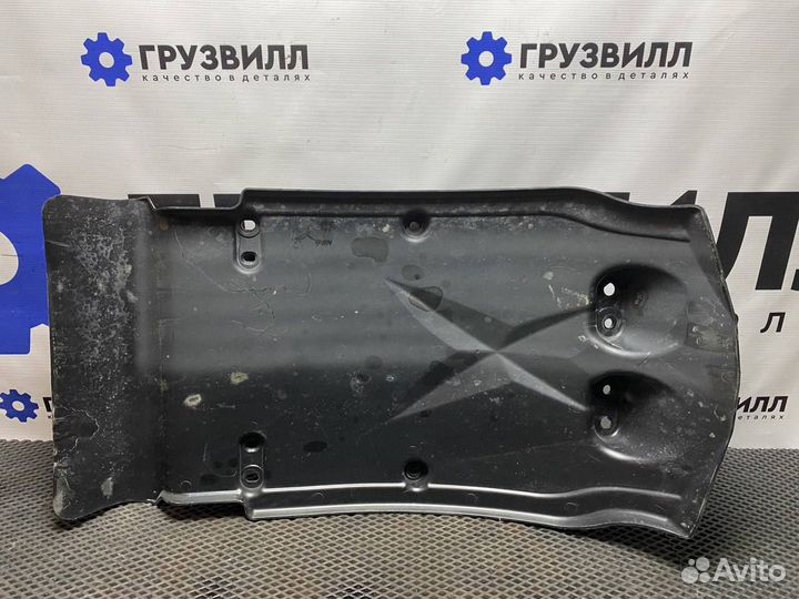 Крыло кабины Renault T 7482212926