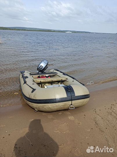 Лодка Badger с мотором 9.9 (15)