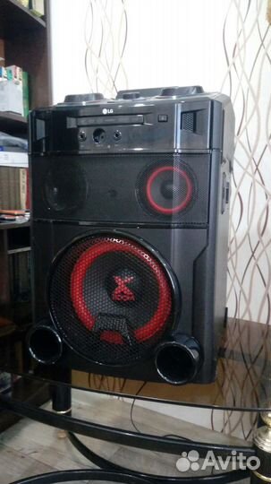 LG ом 7550К. 1000 Вт