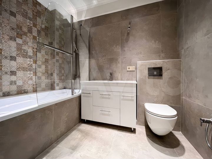 3-к. квартира, 71,8 м², 6/8 эт.