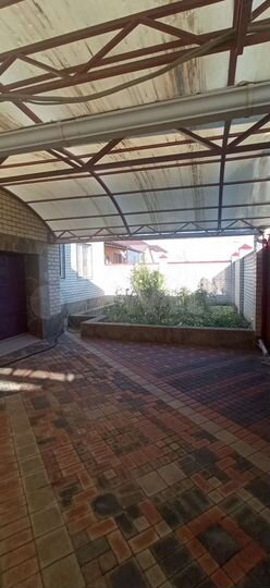 Дом 190 м² на участке 9 сот.