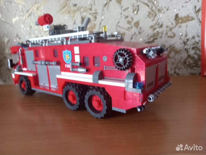 Машина пожарная lego