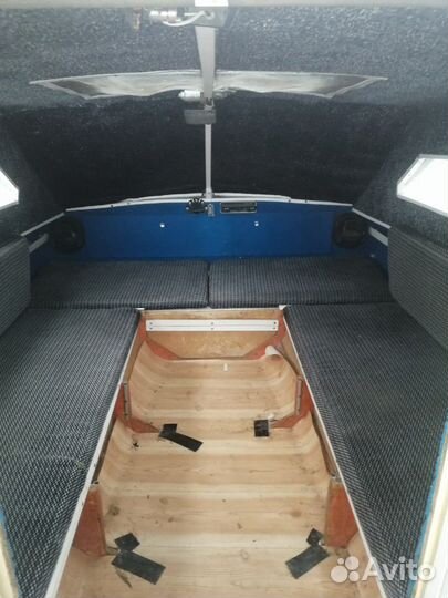 Катер тримаран