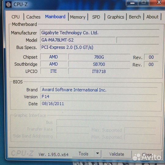 Материнская плата с процессором и памятью