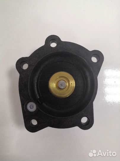 Крышка гидроблока на газовые колонки Bosch