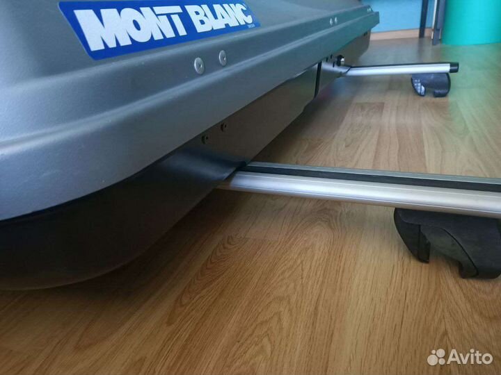 Авто бокс на крышу автомобиля