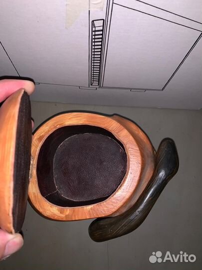 Деревянная шкатулка череп