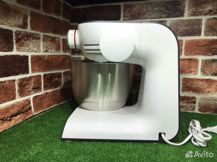 Z.11472 Кухонный комбайн Bosch Cnum 50 MUM 52120